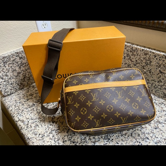 Louis Vuitton reporter - Picture 4 of 7